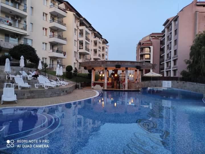Sunny Beach Hills Apartment - Private Exterior photo